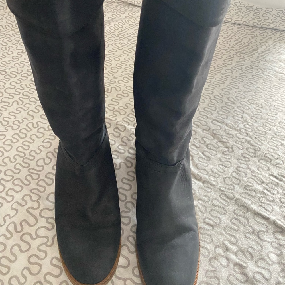 Women Ugg boot
